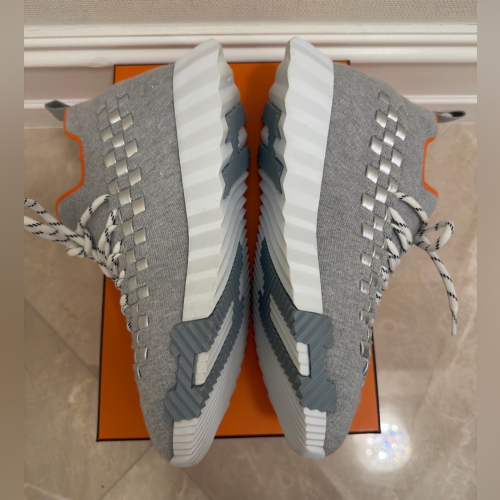 Hermès Slip-On Sneakers – Knit & lamb skin– Made in Italy Size 39,5 ( US 9-9,5) - Picture 7 of 12